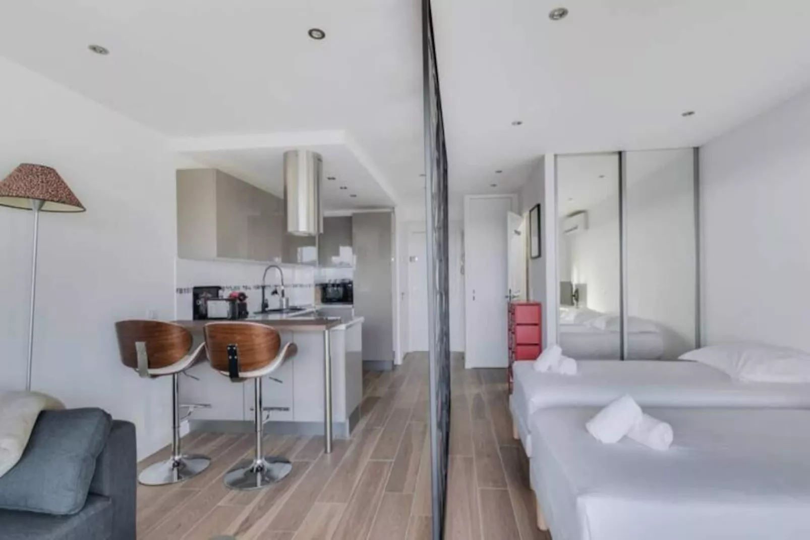 Résidence Terrasse Avec Vue Mer Panoramique Piscine Parking Cannes Centre ☀live In Ca-Image-tags.