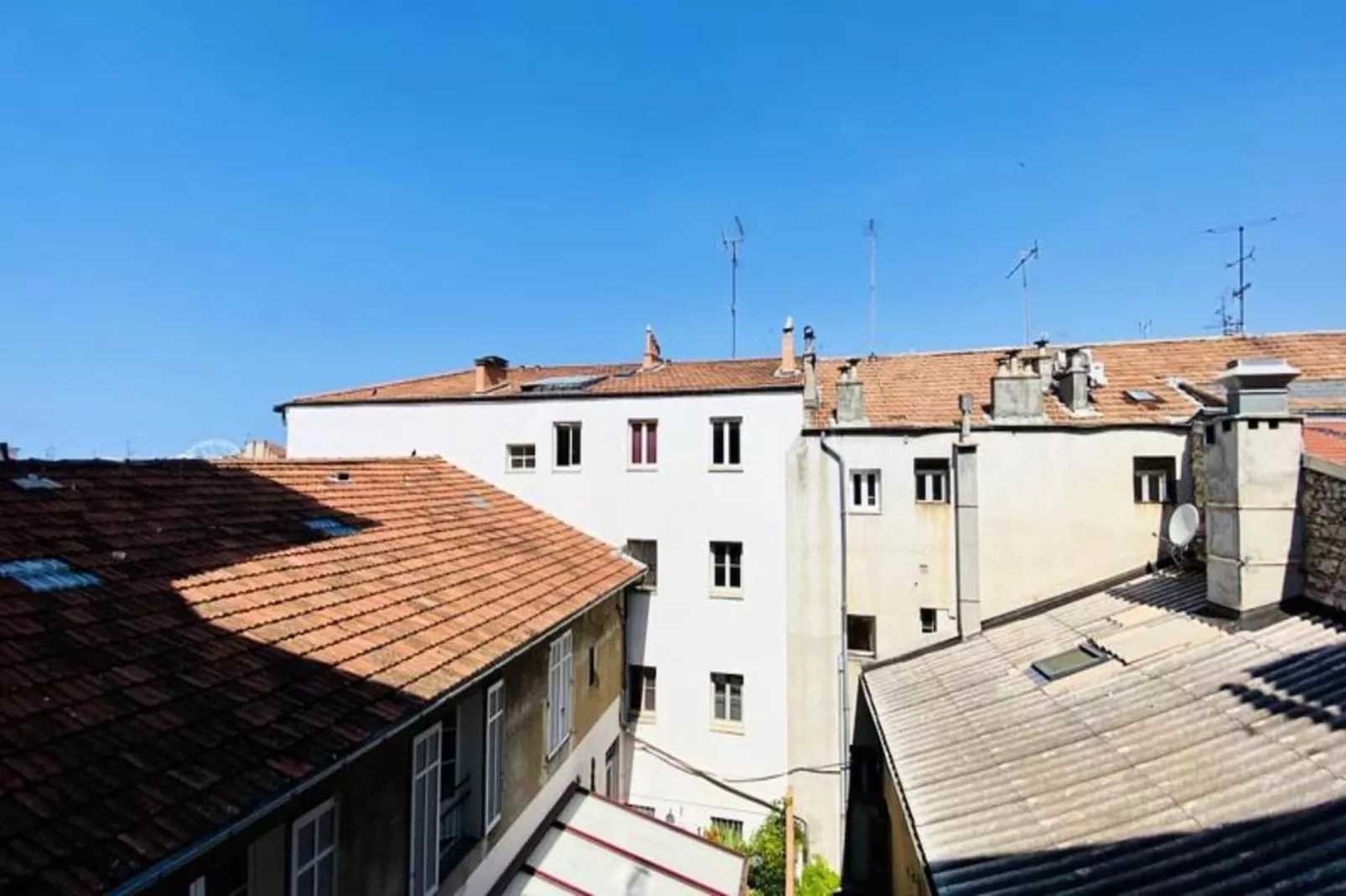 Résidence Charmant Studio Cannes Centre Id&eacute;al Congr&egrave;s Et Vacances ❤live In Gazagnair❤-Exterior in summer