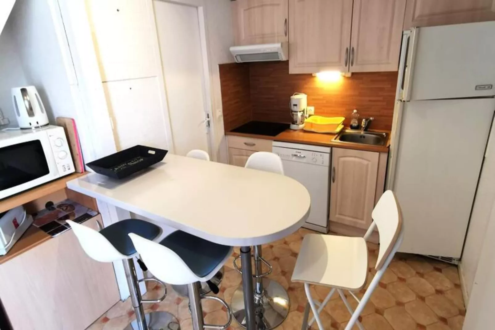 Résidence Equateur-Dining room