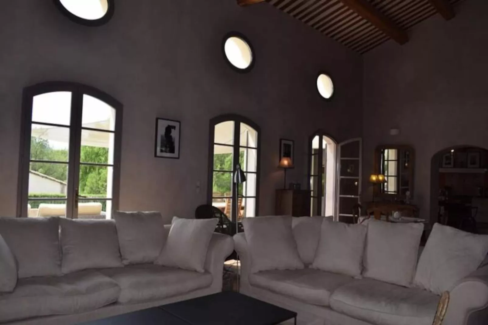 Maison Marie, Authenticit&eacute; Sur Le Golf De Pont Royal-Image-tags.