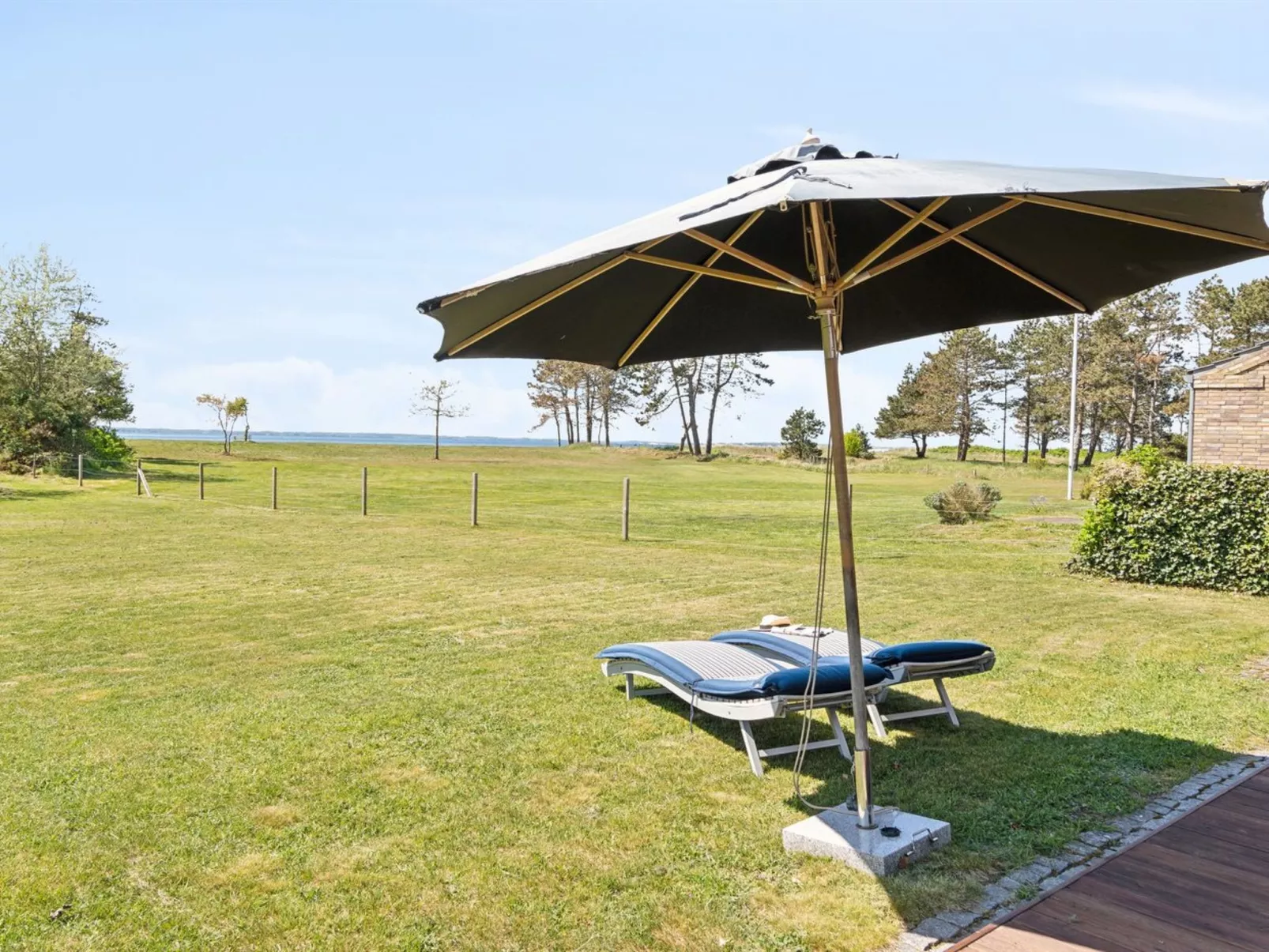 "Cathalina" - 75m from the sea-Outside