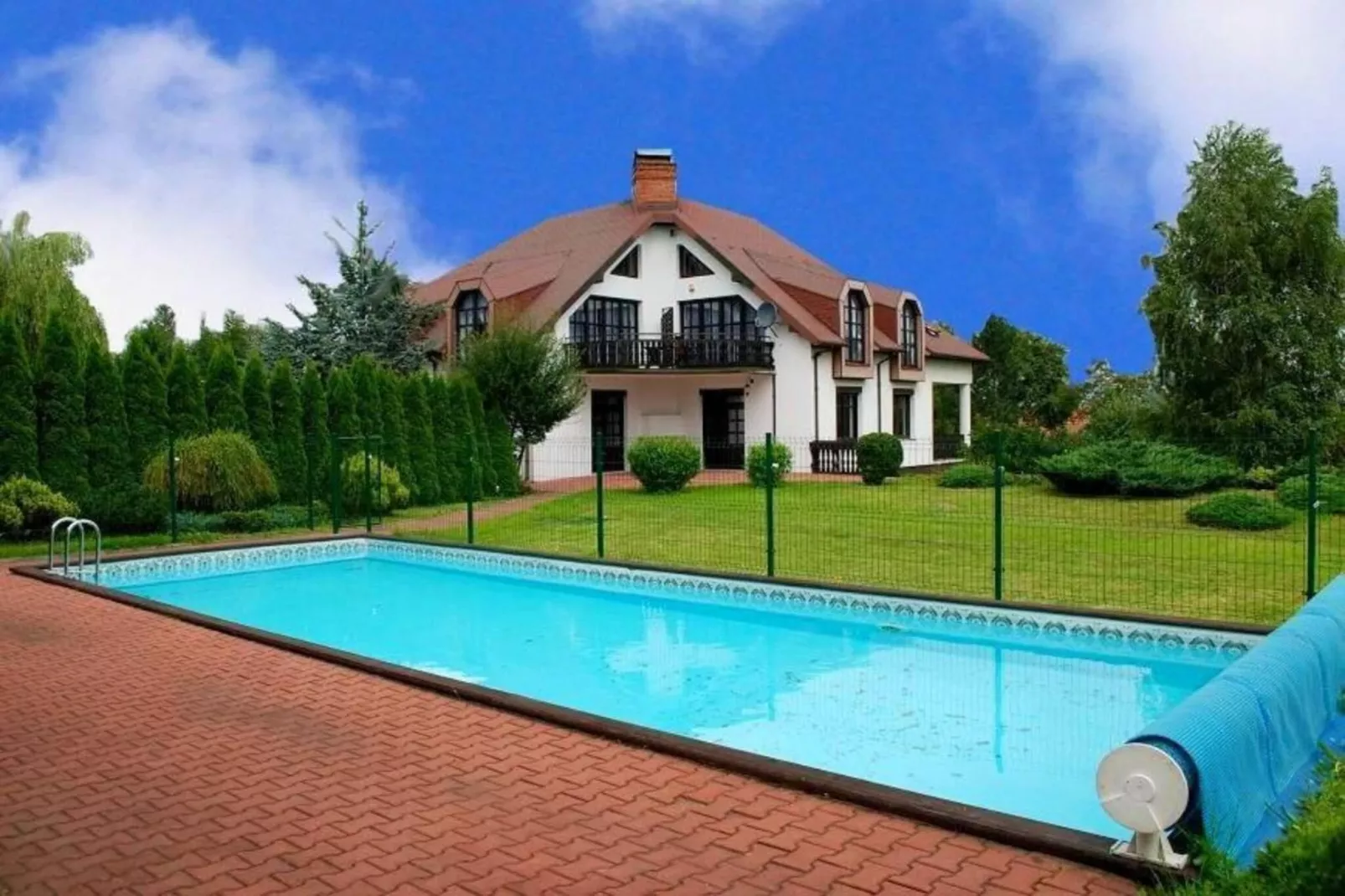 Willa wakacyjna dla 16 osób Brenna-Piscine