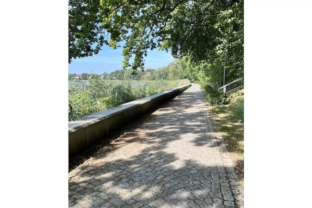 453458-Nicht zugeordnet