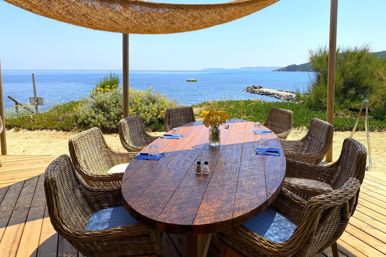Villa avec piscine vue mer et proche plage à Bormes les Mimosas-Park facilities