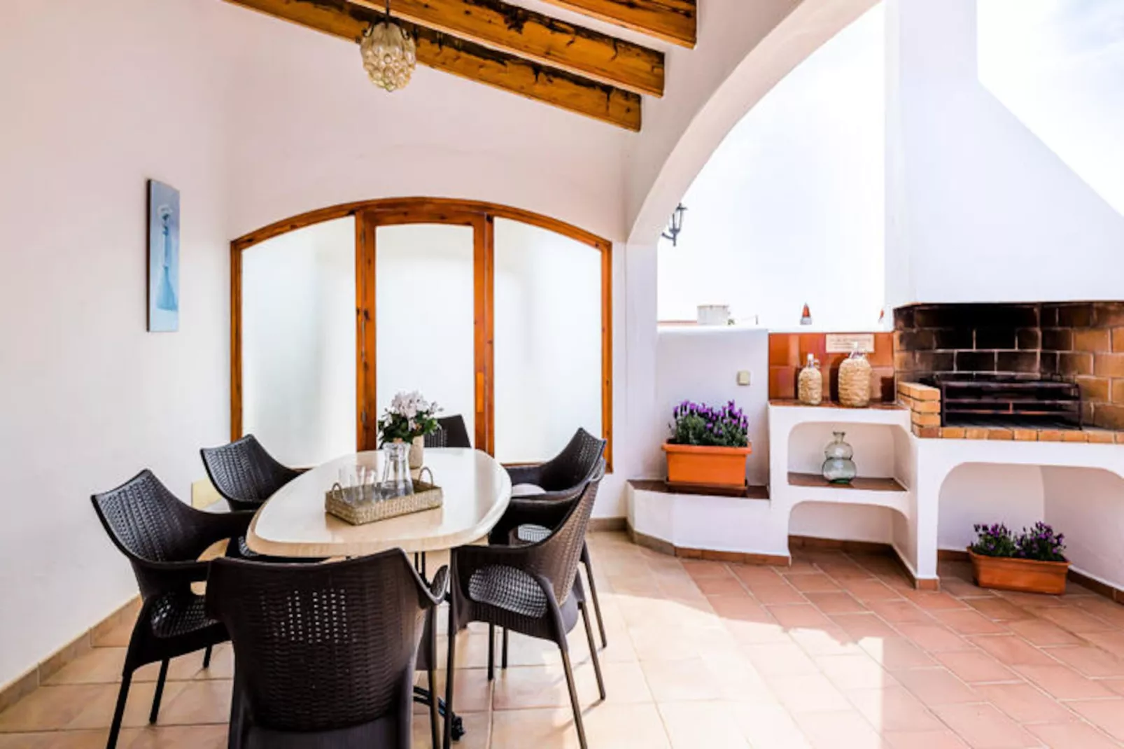 Maison à Son Bou-Image-tags.