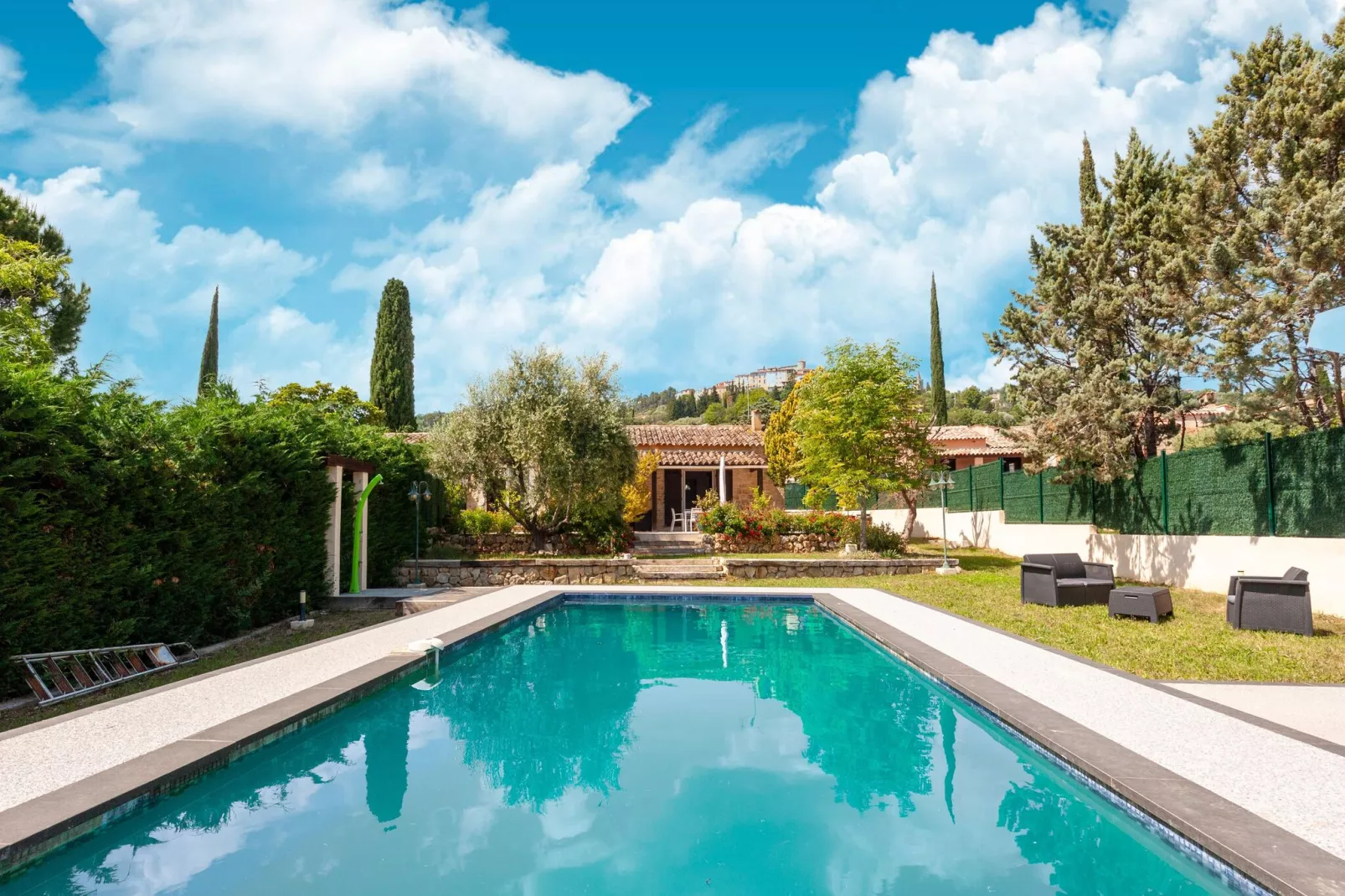 Cannelle-Pool