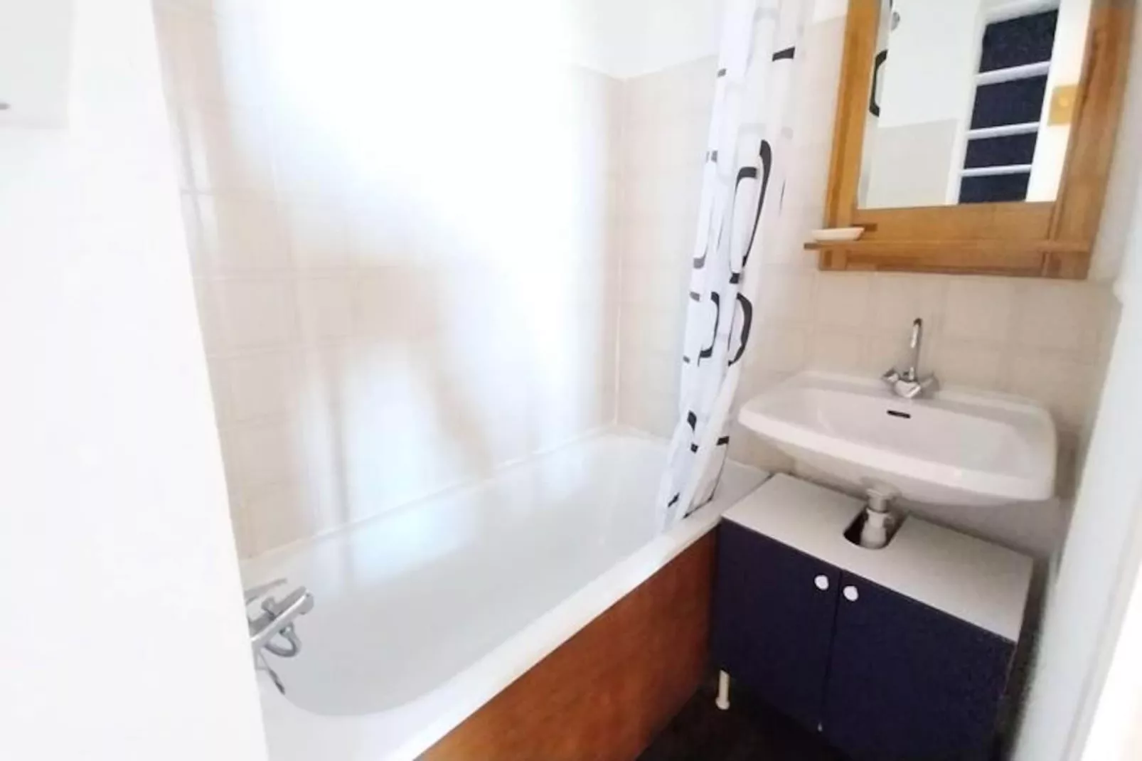 Résidence Aurans-Image-tags.