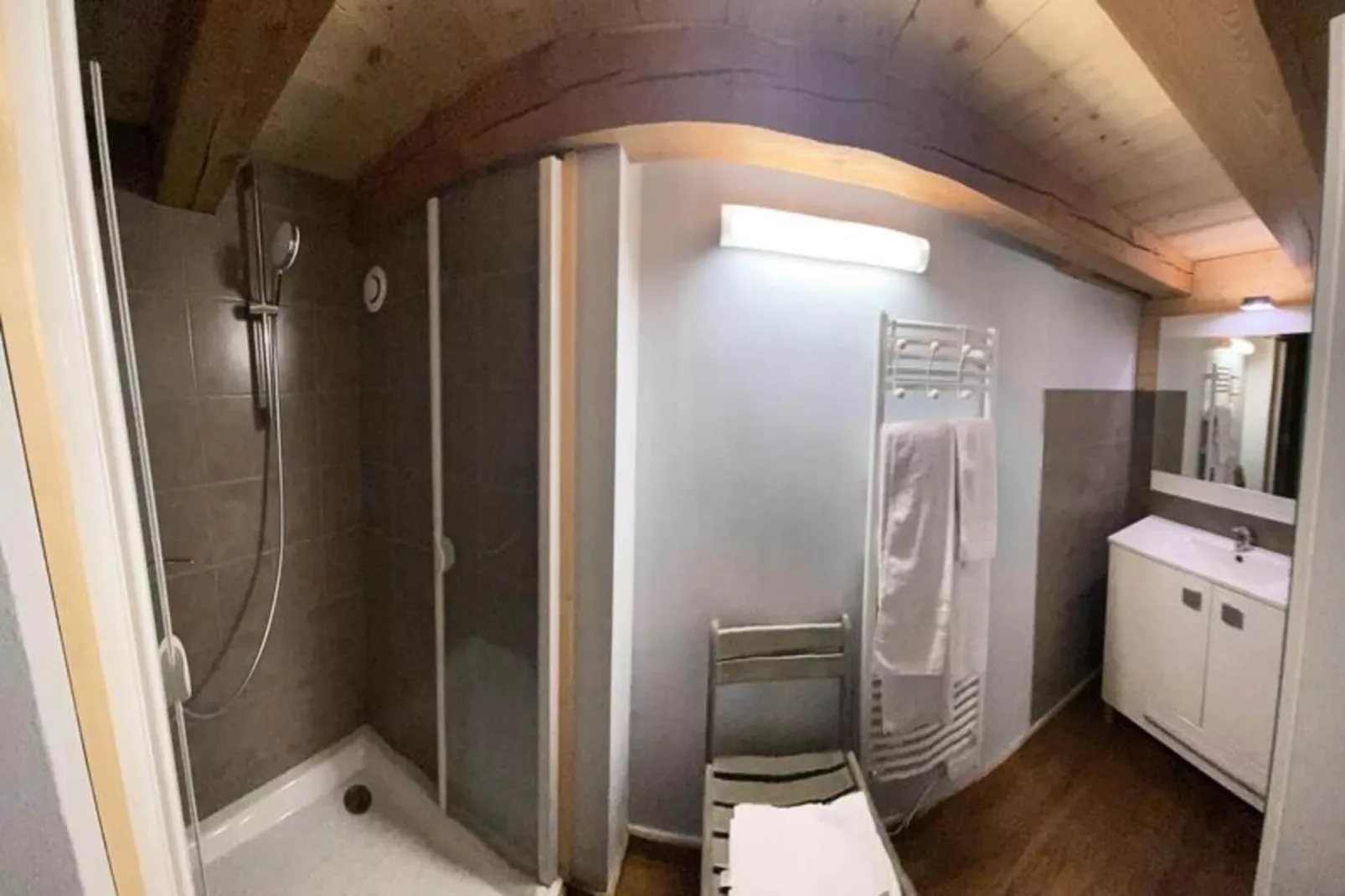 Résidence Melezet 1 - Salle de bain