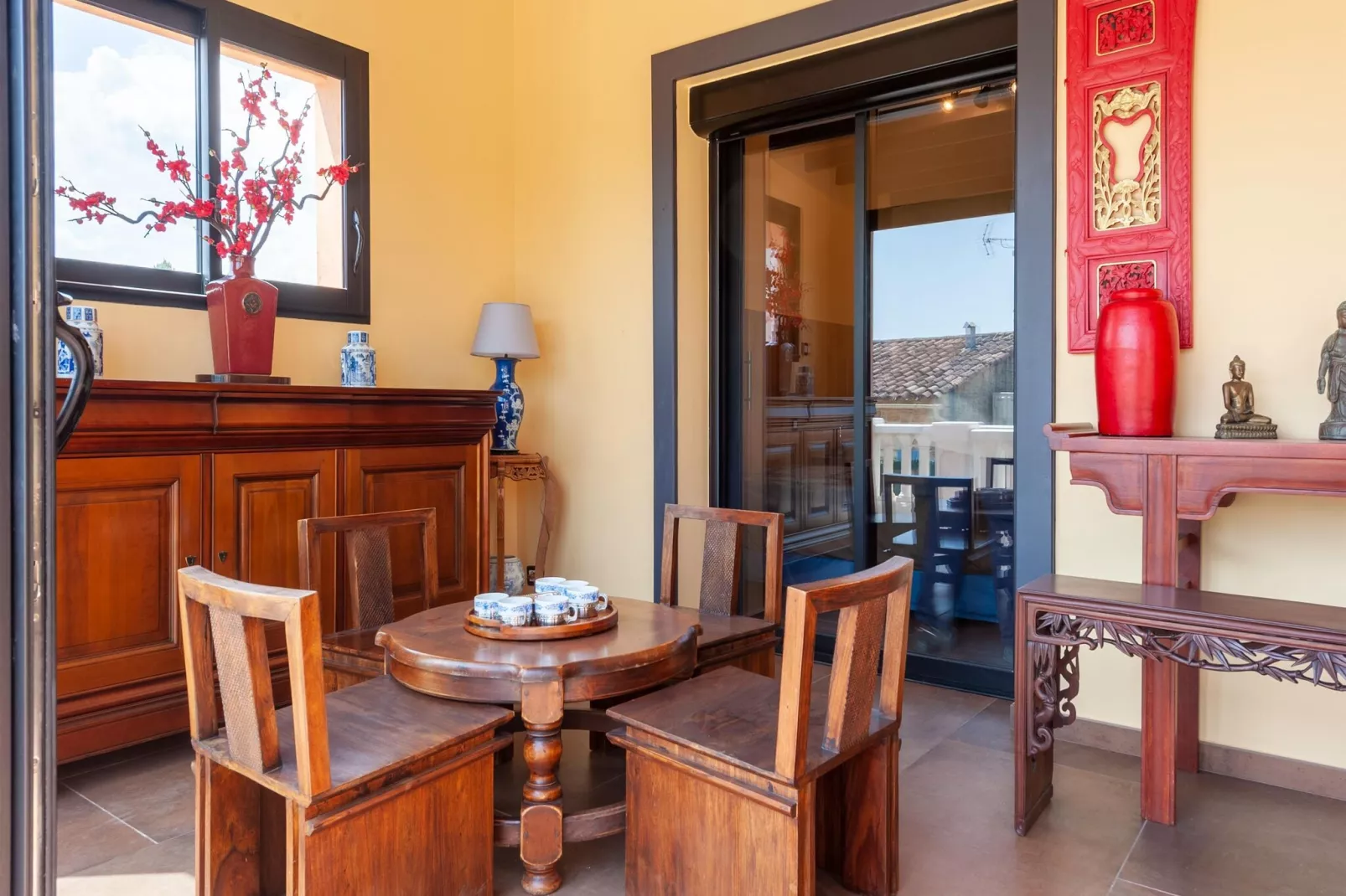 VILLA JEN'UKA-Dining room