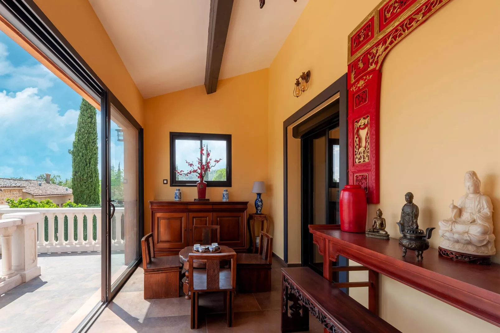VILLA JEN'UKA-Dining room