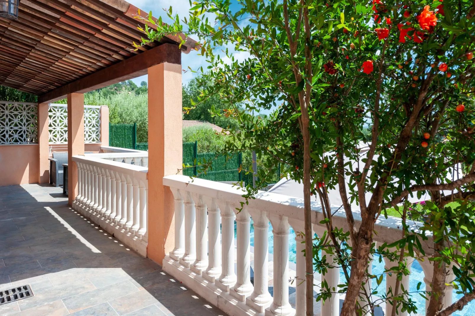 VILLA JEN'UKA-Terrace balcony