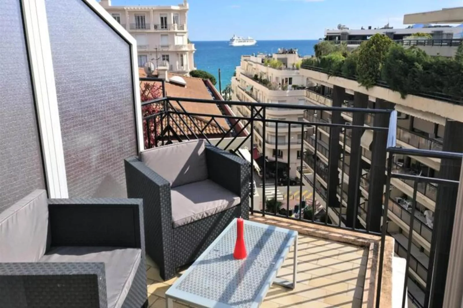 Résidence Studio Dernier &eacute;tage Avec Terrasse Sur Splendide Vue Mer-Extérieur été