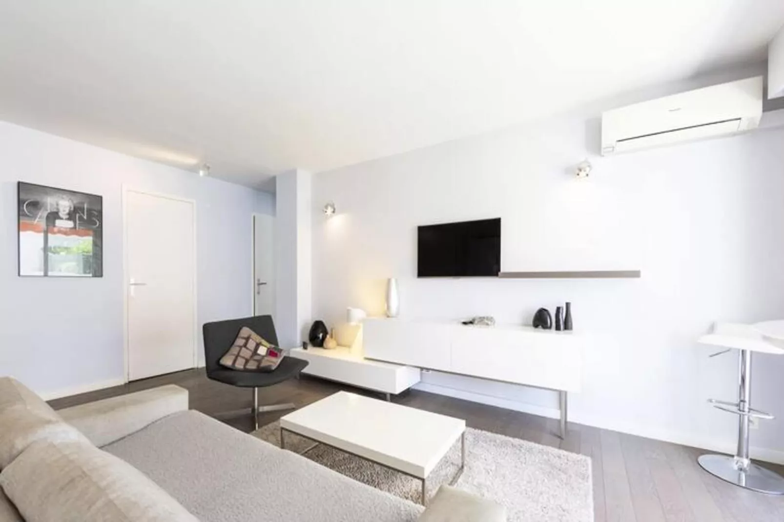 Résidence Moderne Appartement 2 Chambres/1 Salle De Bain, Terrasse Calme/aper&ccedil;u Mer-Salon