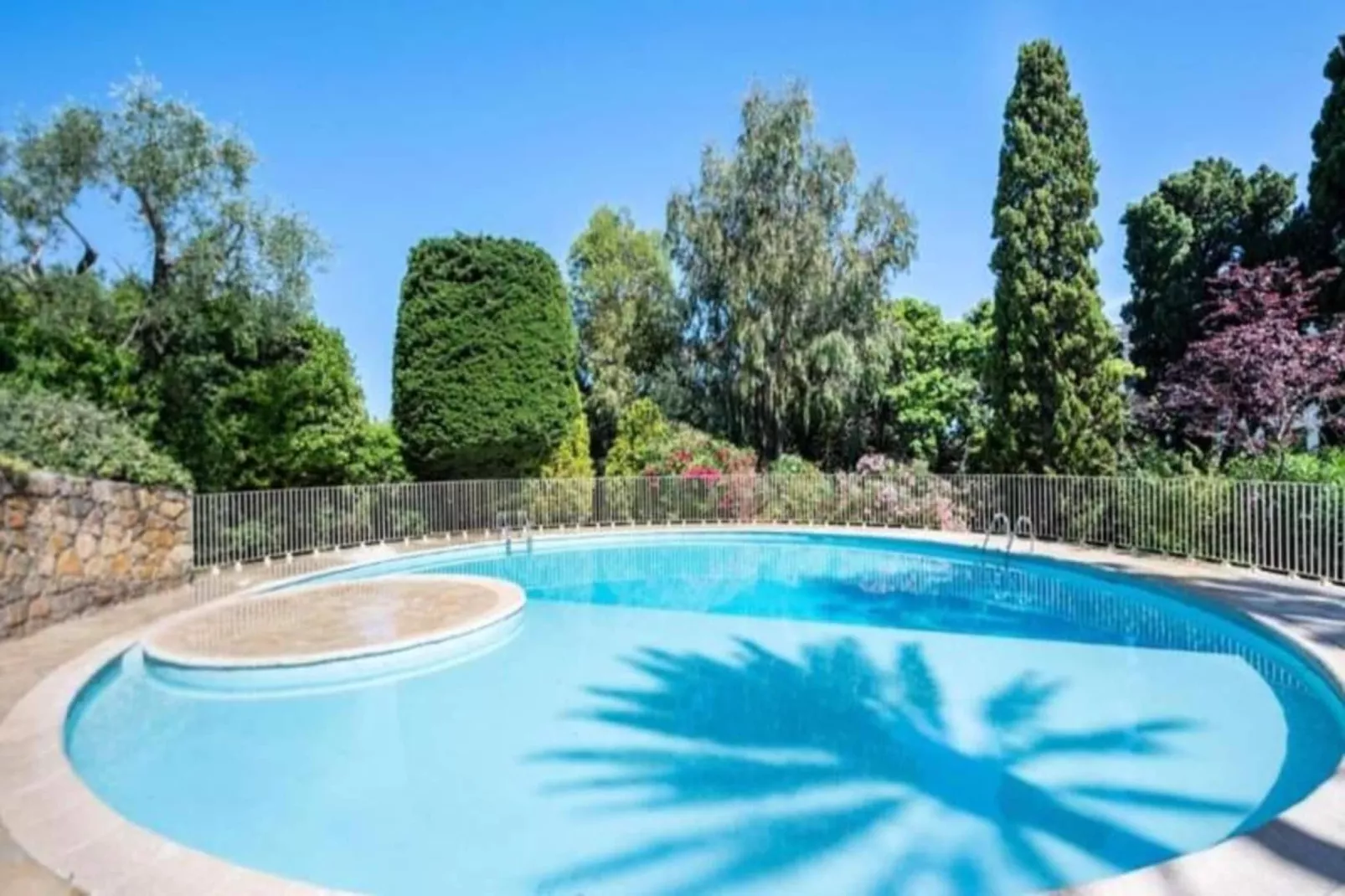 Résidence Appartement D’exception Cannes Centre Vue Mer Piscine ❤live Inparc Bruyere❤-Exterior in summer