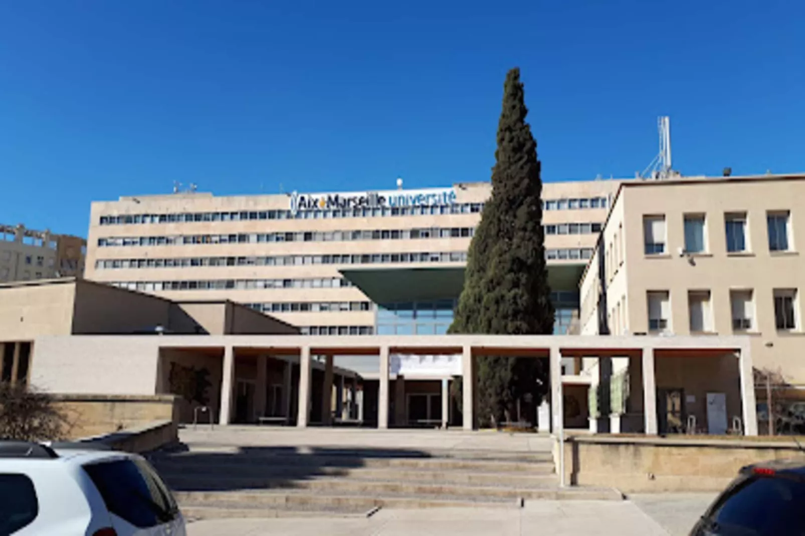 Appart'hôtel Odalys City Centre Euromed-Exterior in summer