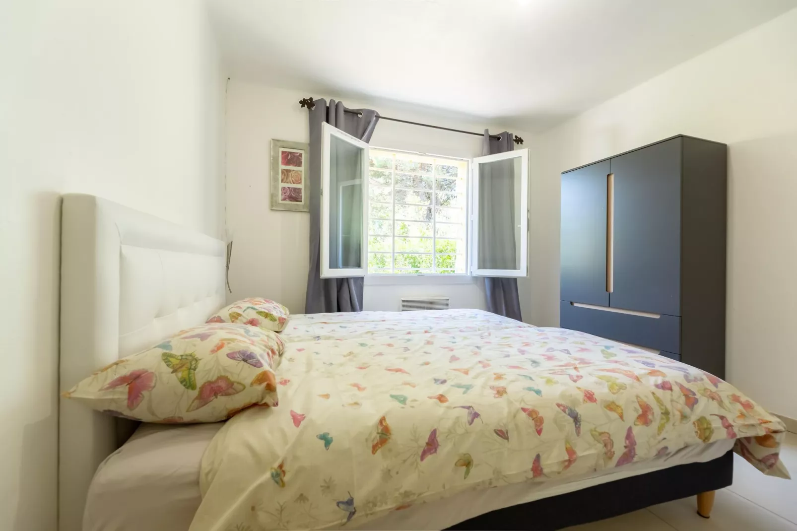 Romarins-Bedroom