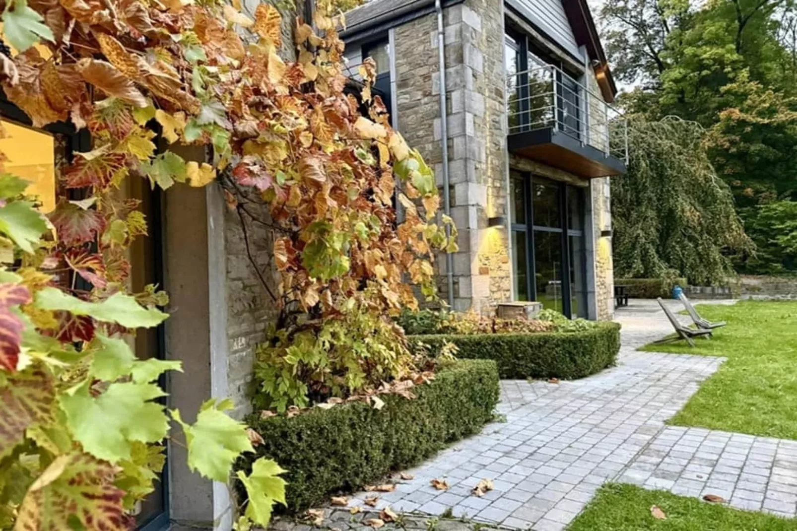 MANOIR-Außenbereich Sommer