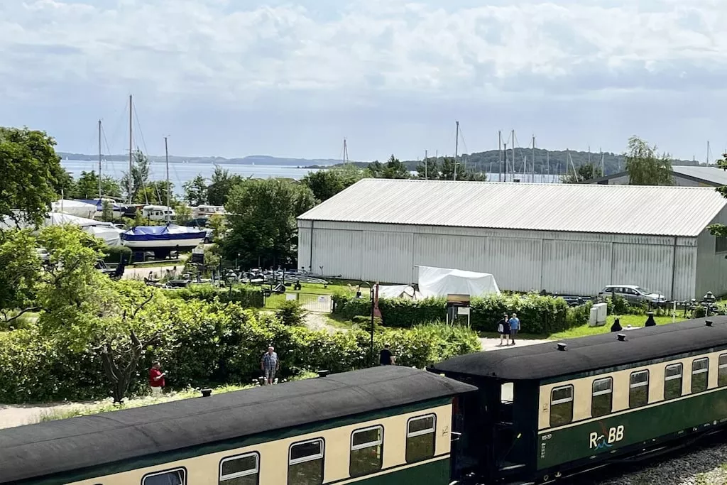 453458-Nicht zugeordnet