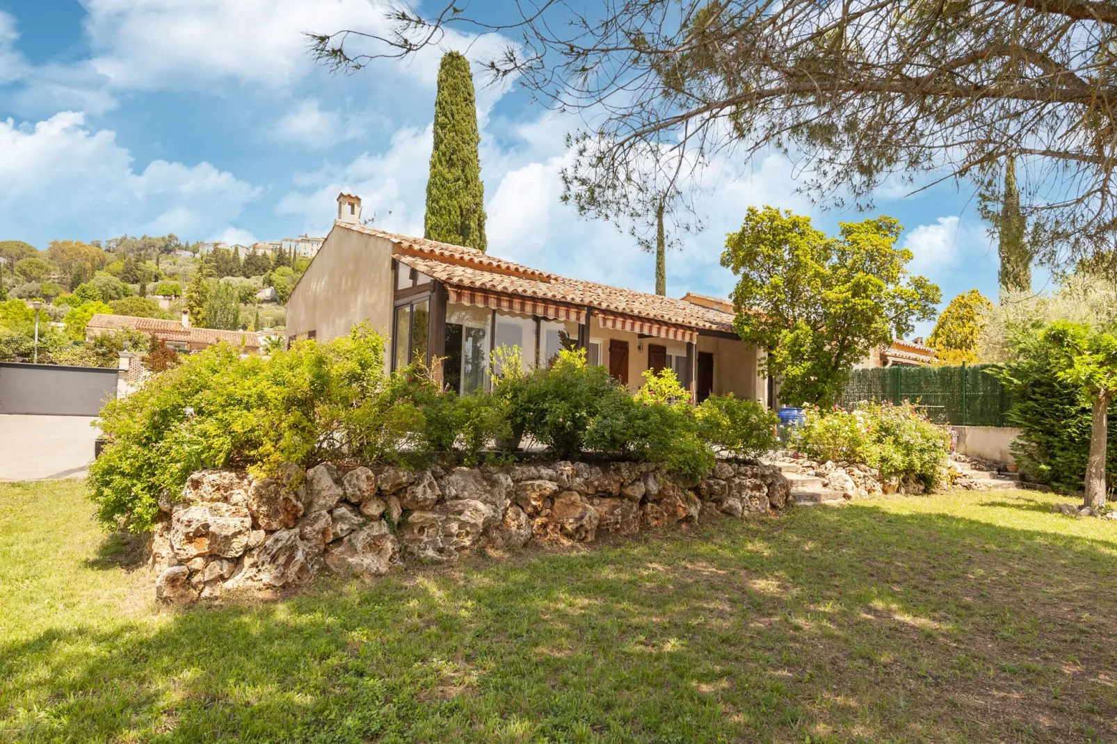 Villa Isclawa-Exterior summer