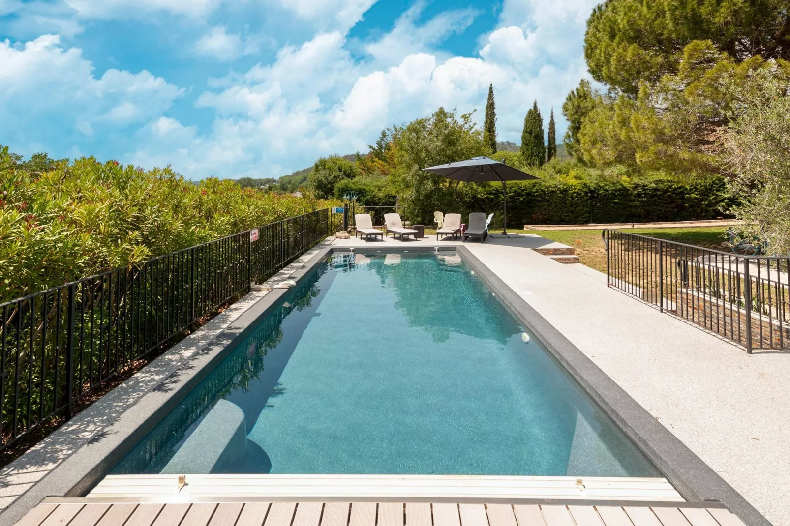 poolofhouse