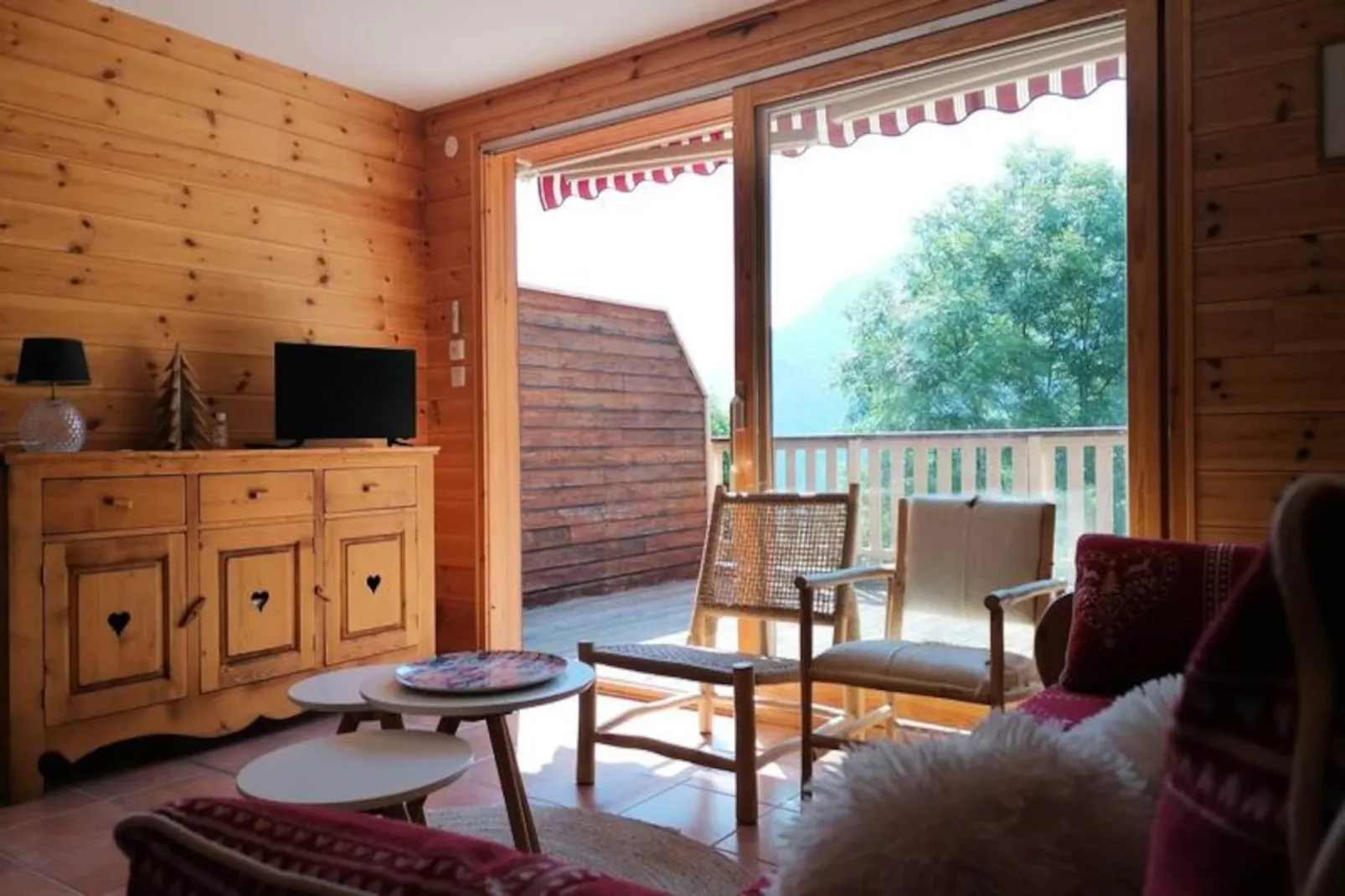 Chalet Olympic-Image-tags.