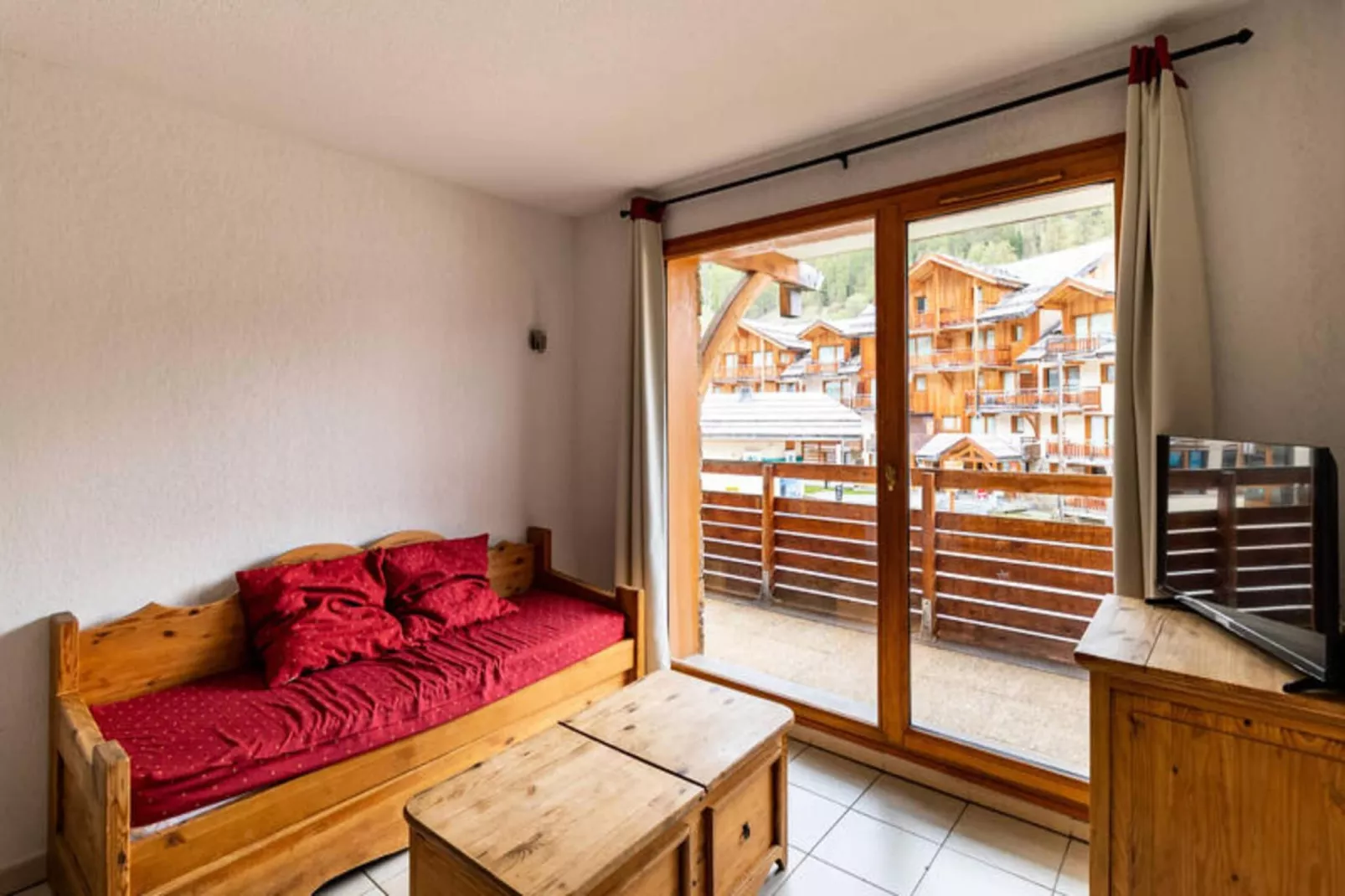 Résidence Le Balcon Des Airelles-Living room