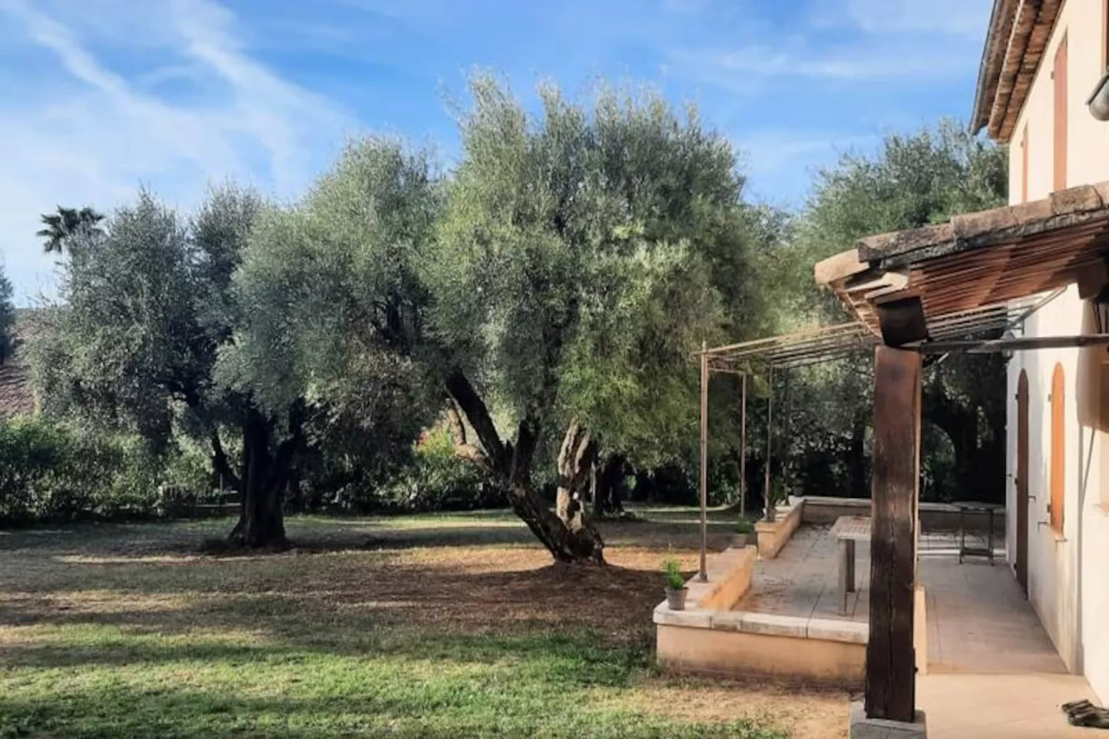 06cb : Jolie Maison De Campagne Pour 8-Image-tags.