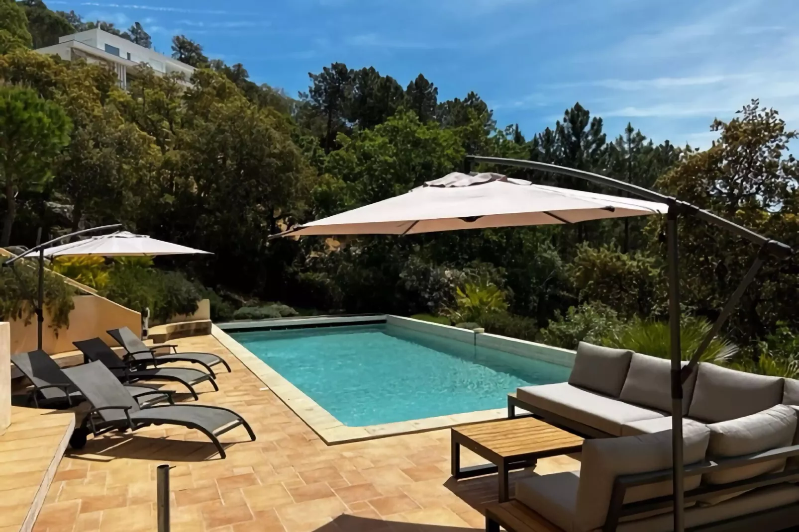 Villa Aramis-Landing