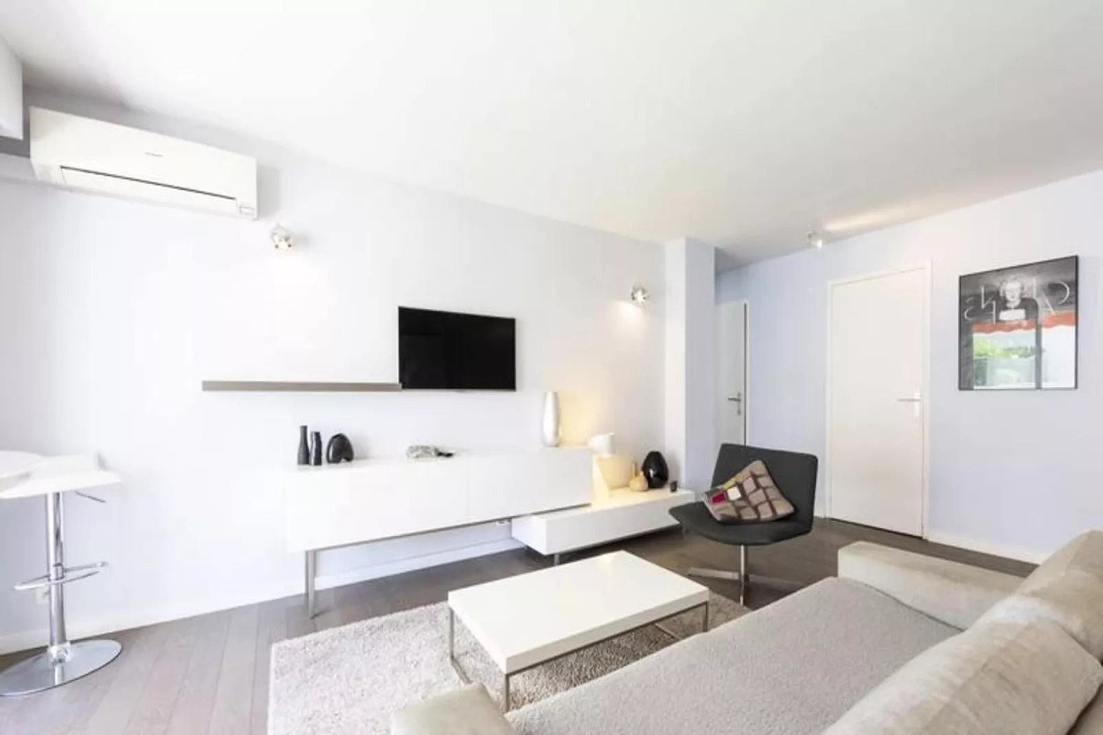 Résidence Moderne Appartement 2 Chambres/1 Salle De Bain, Terrasse Calme/aper&ccedil;u Mer-Salon