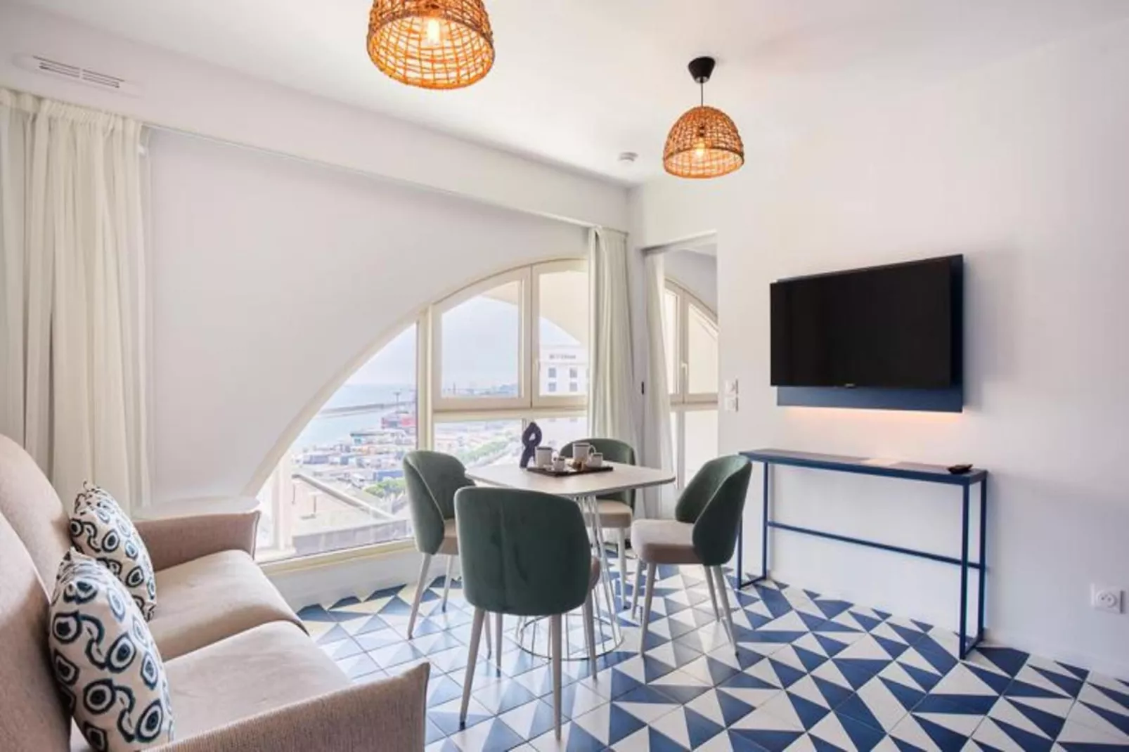 Appart'hôtel Odalys City Centre Euromed-Dining room