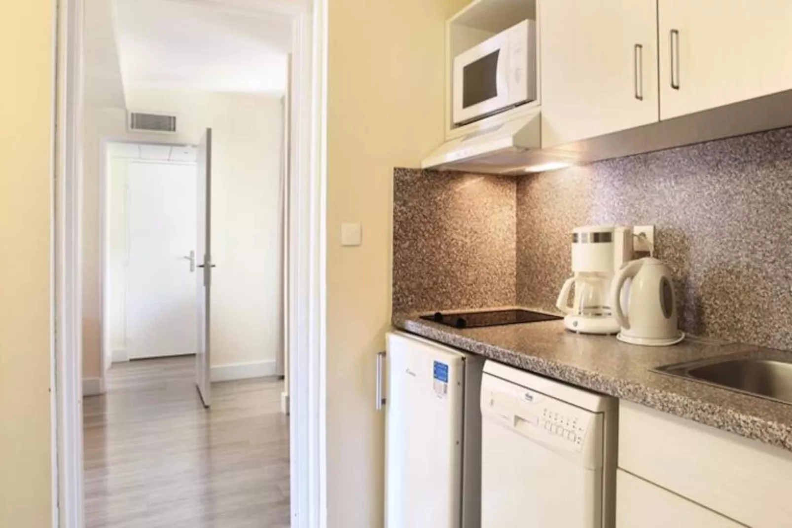 Appart'Hôtel Odalys L'Atrium***-Image-tags.