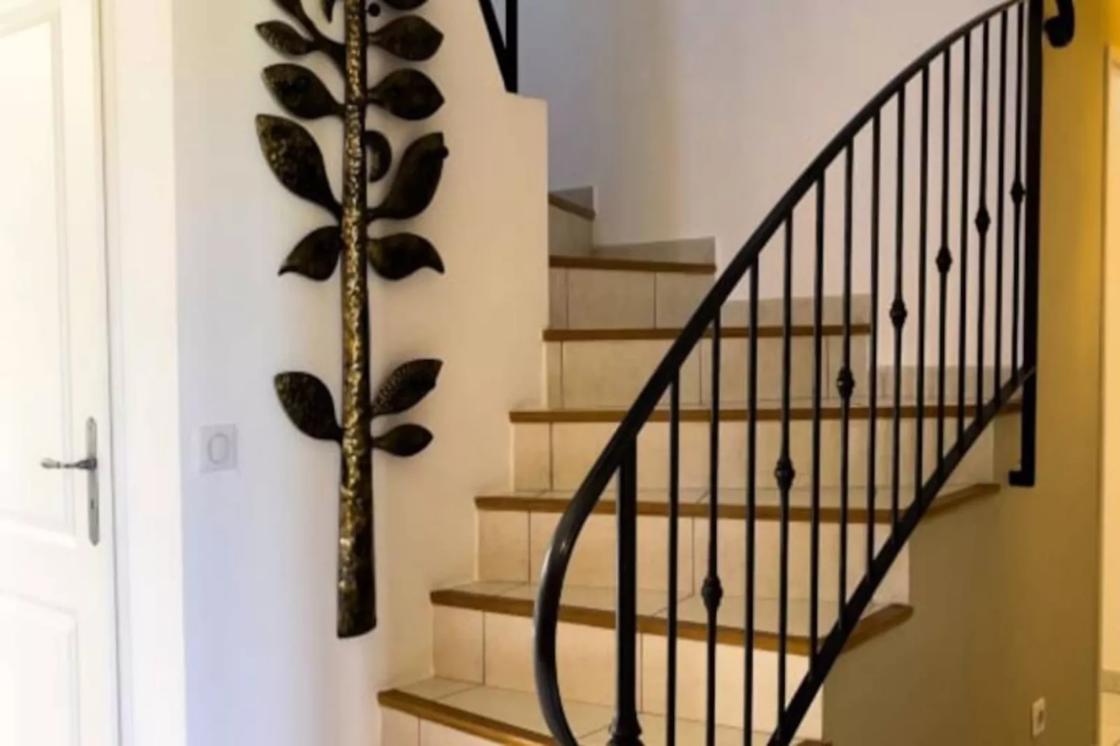 Ma Villa En Provence, Villa De Standing Et Piscine, Domaine De Pont-royal-Image-tags.