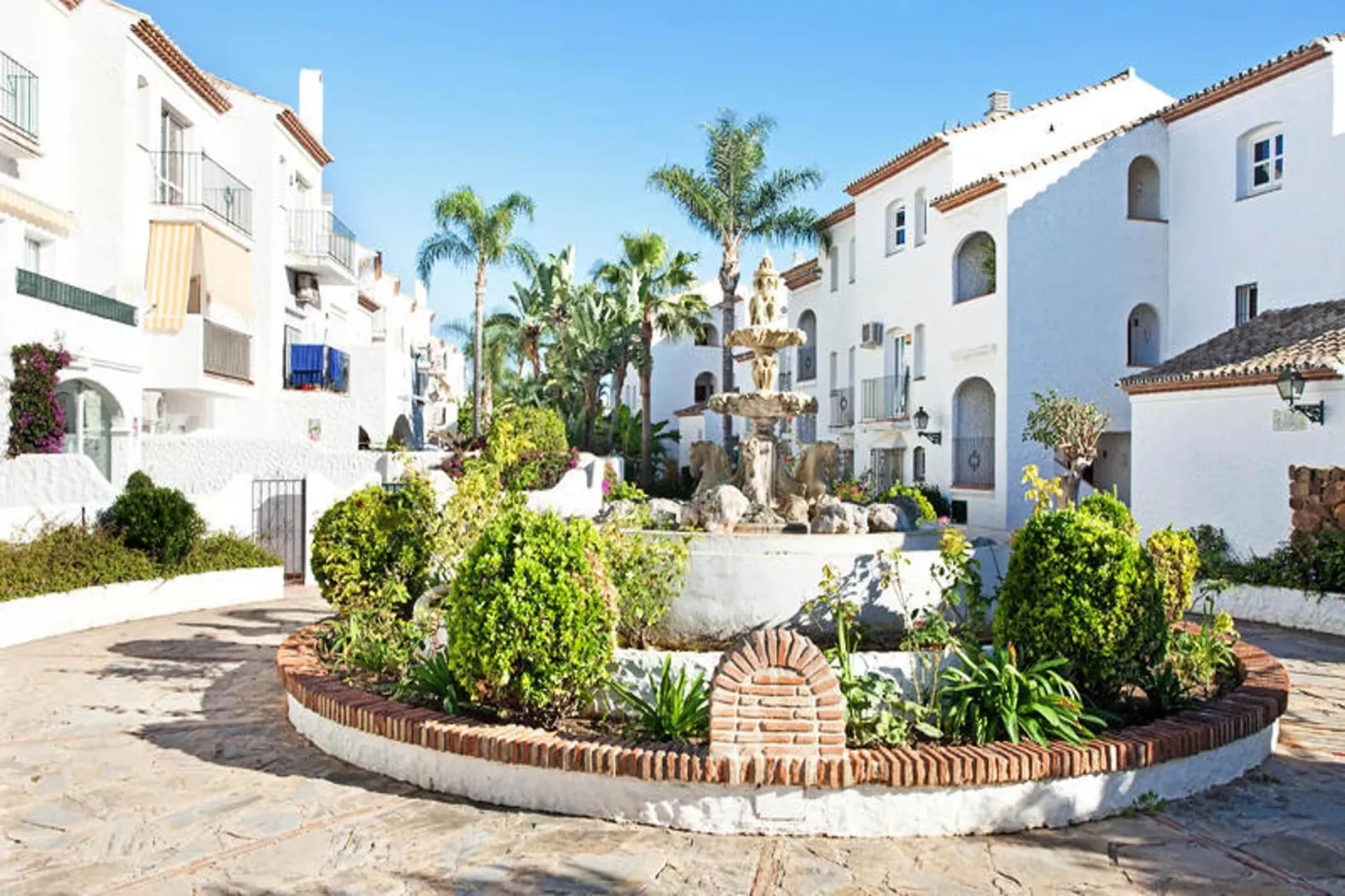 Studio à Estepona-Areas within 1km in summer