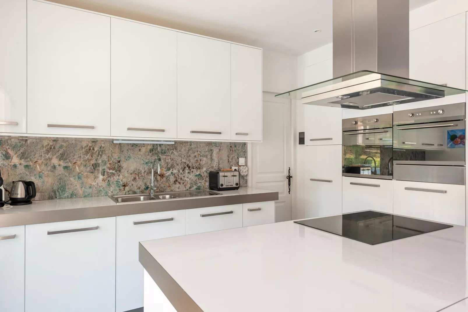 Le Rey-Kitchen