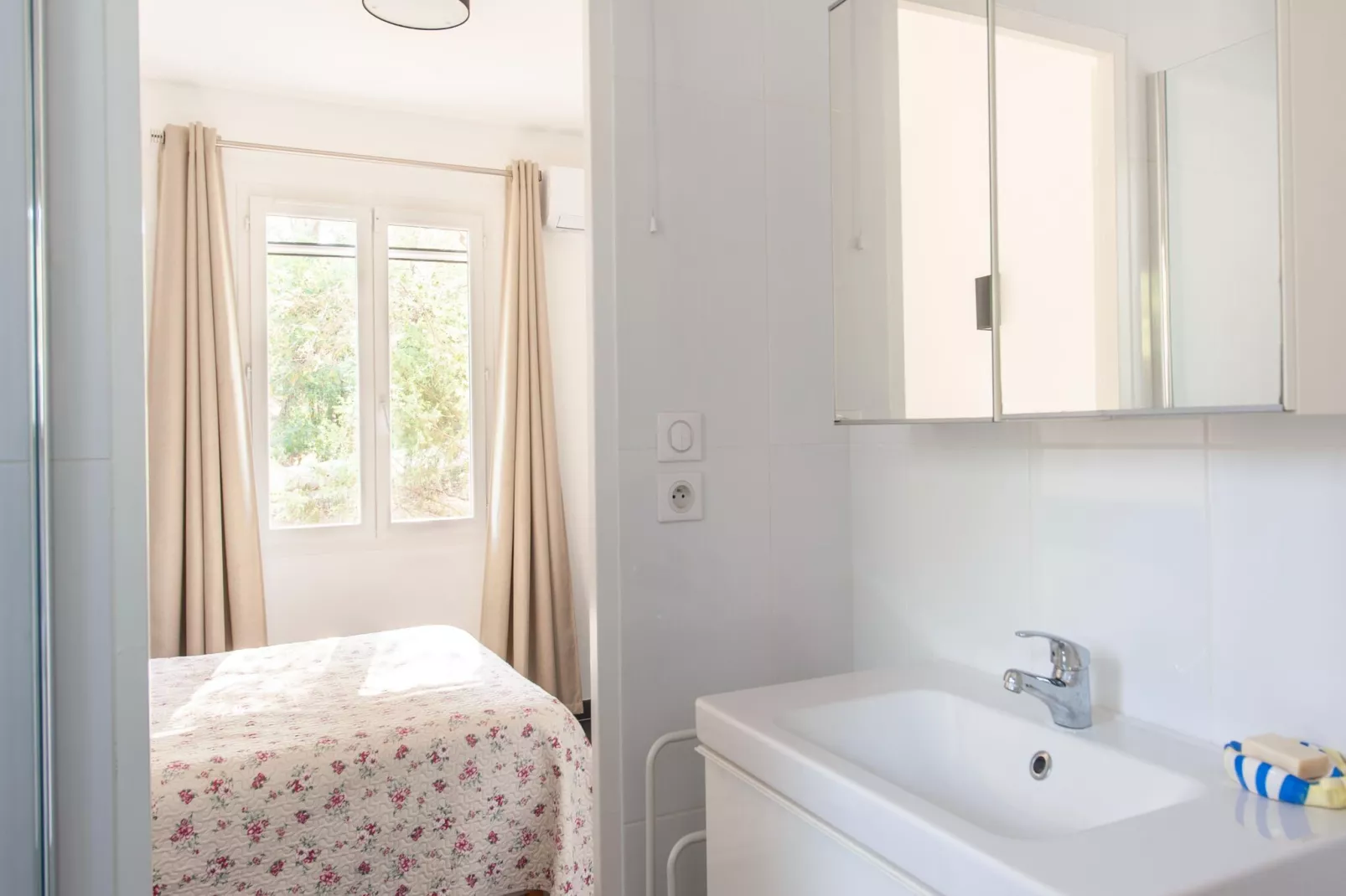 Le Rey-Bathroom