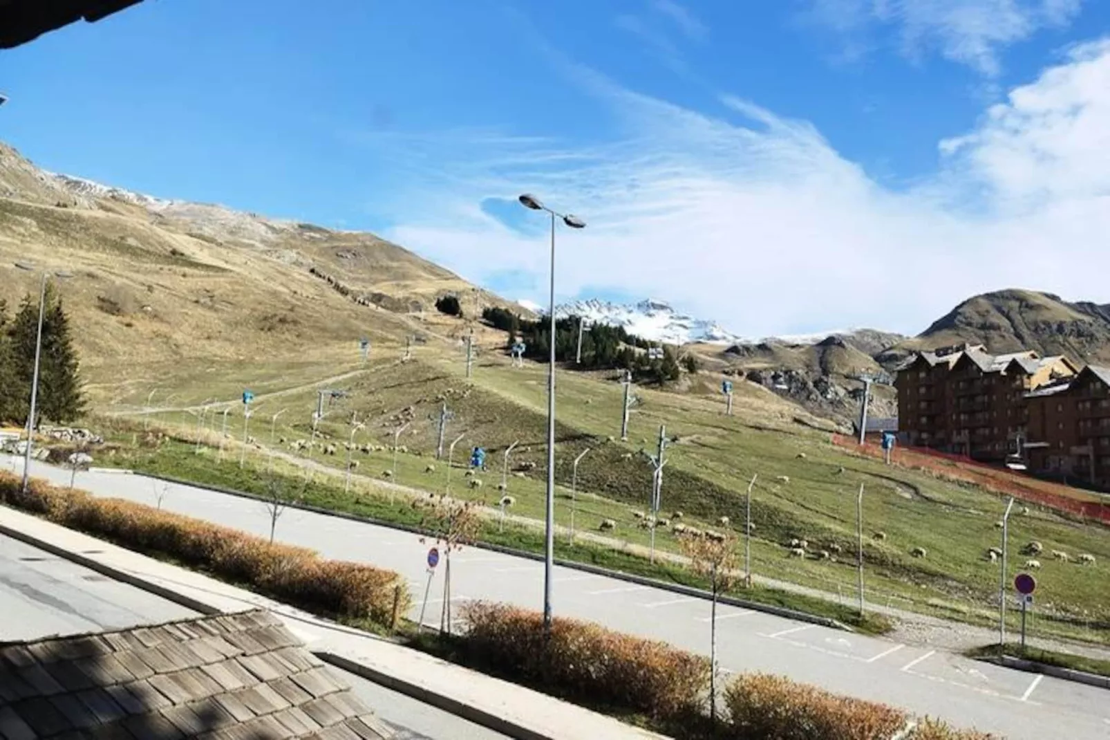 Résidence Rond-point-pistes I-Image-tags.