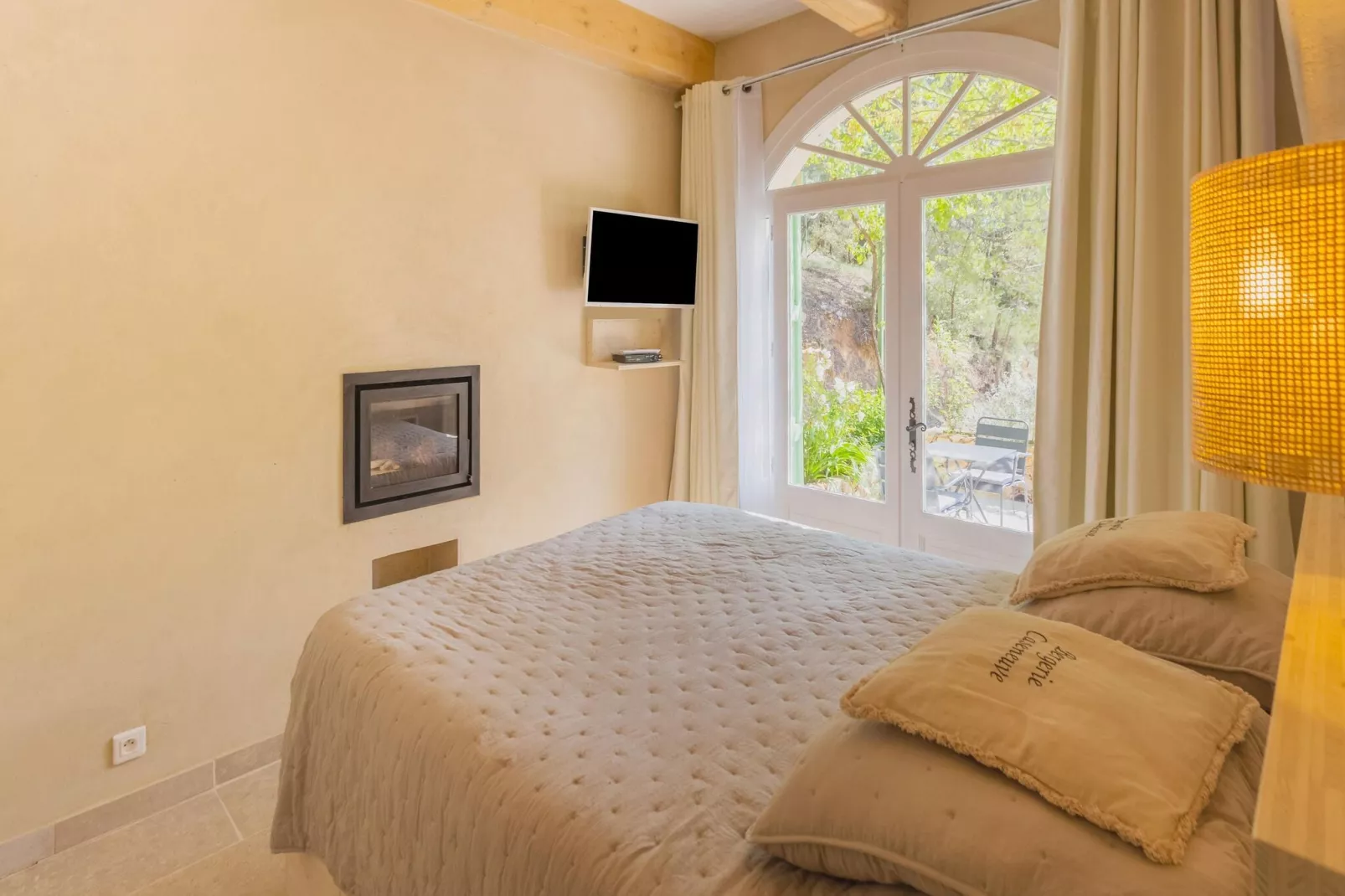 Bergerie Caseneuve-Bedroom
