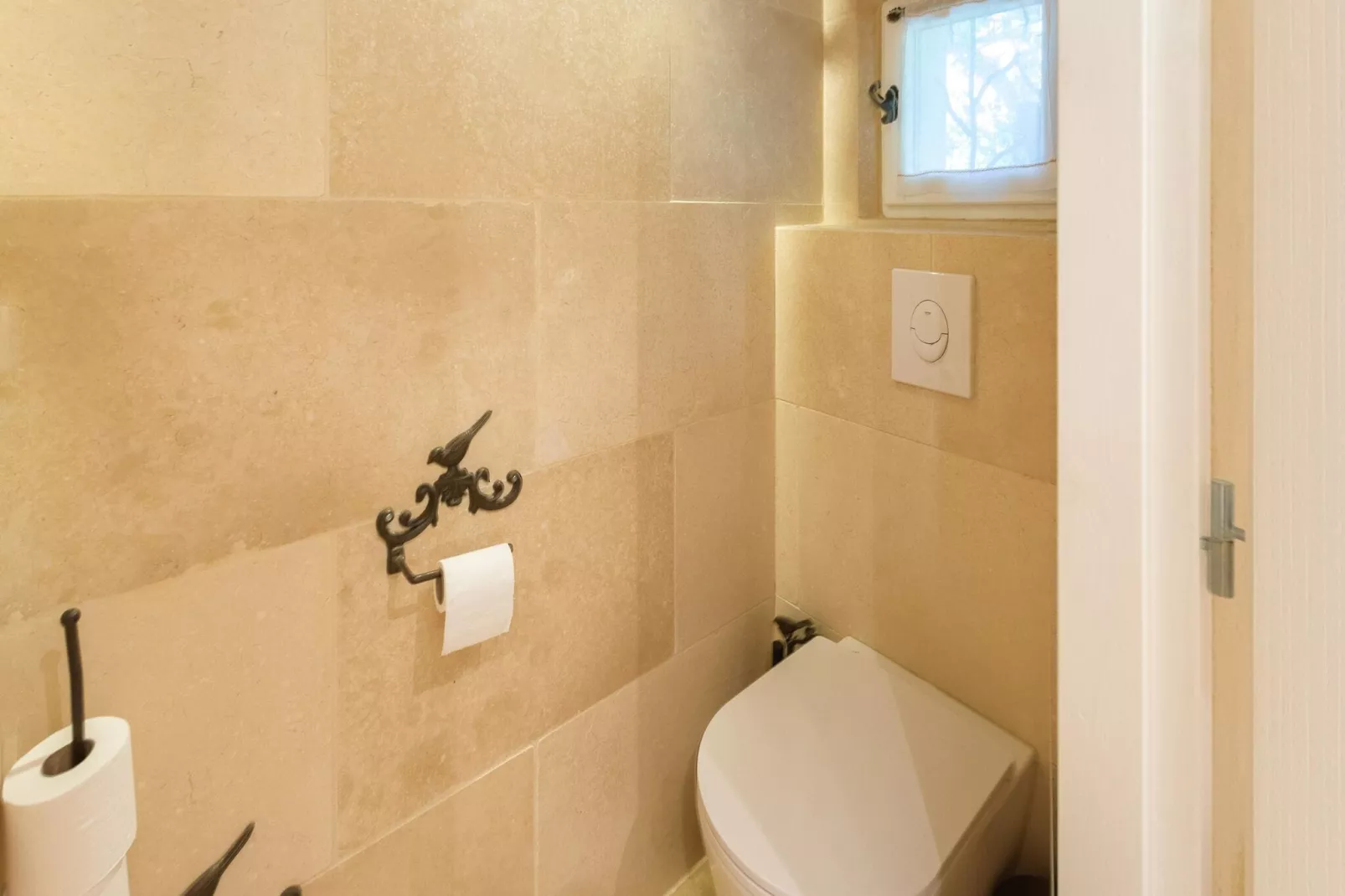 Bergerie Caseneuve-Bathroom