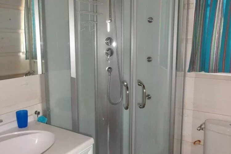 Les Baillis-Bathroom
