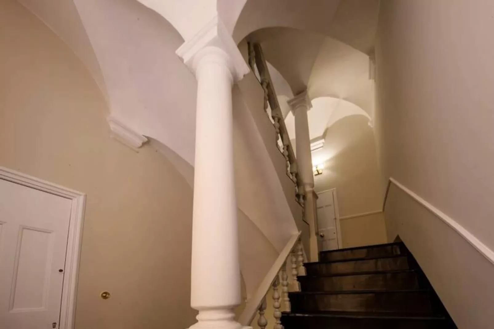 06a2 - Cœur Du Vieux Nice: Bel Appartement Rénové-Image-tags.