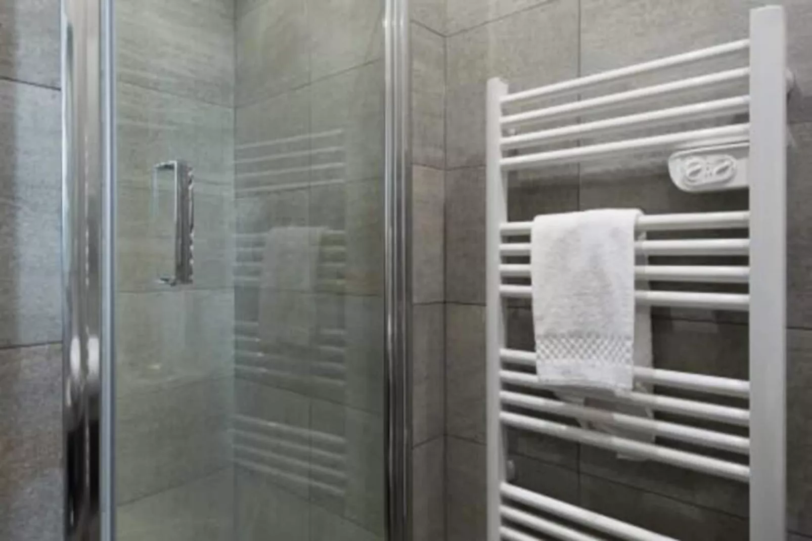 Palais Et Croisette 3 Mn 3 Pcsdesign 2 Sdb Cannes Centre Olam Properties-Image-tags.