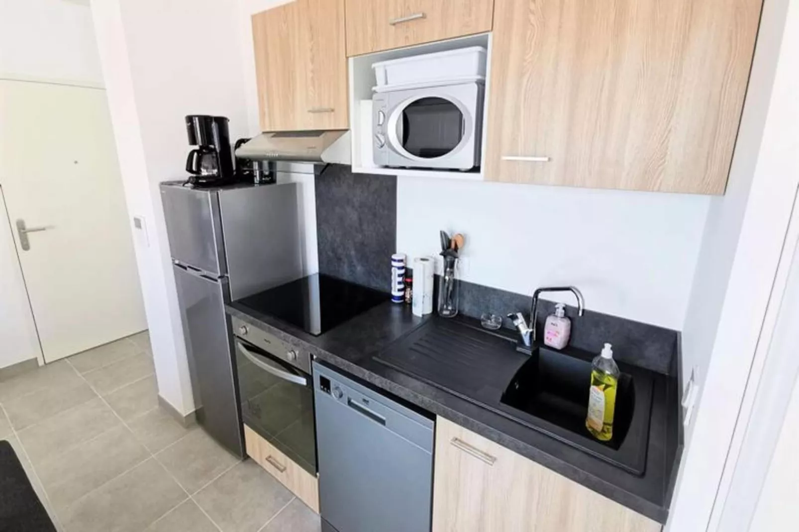 Résidence Les Voiles Blanches-Kitchen