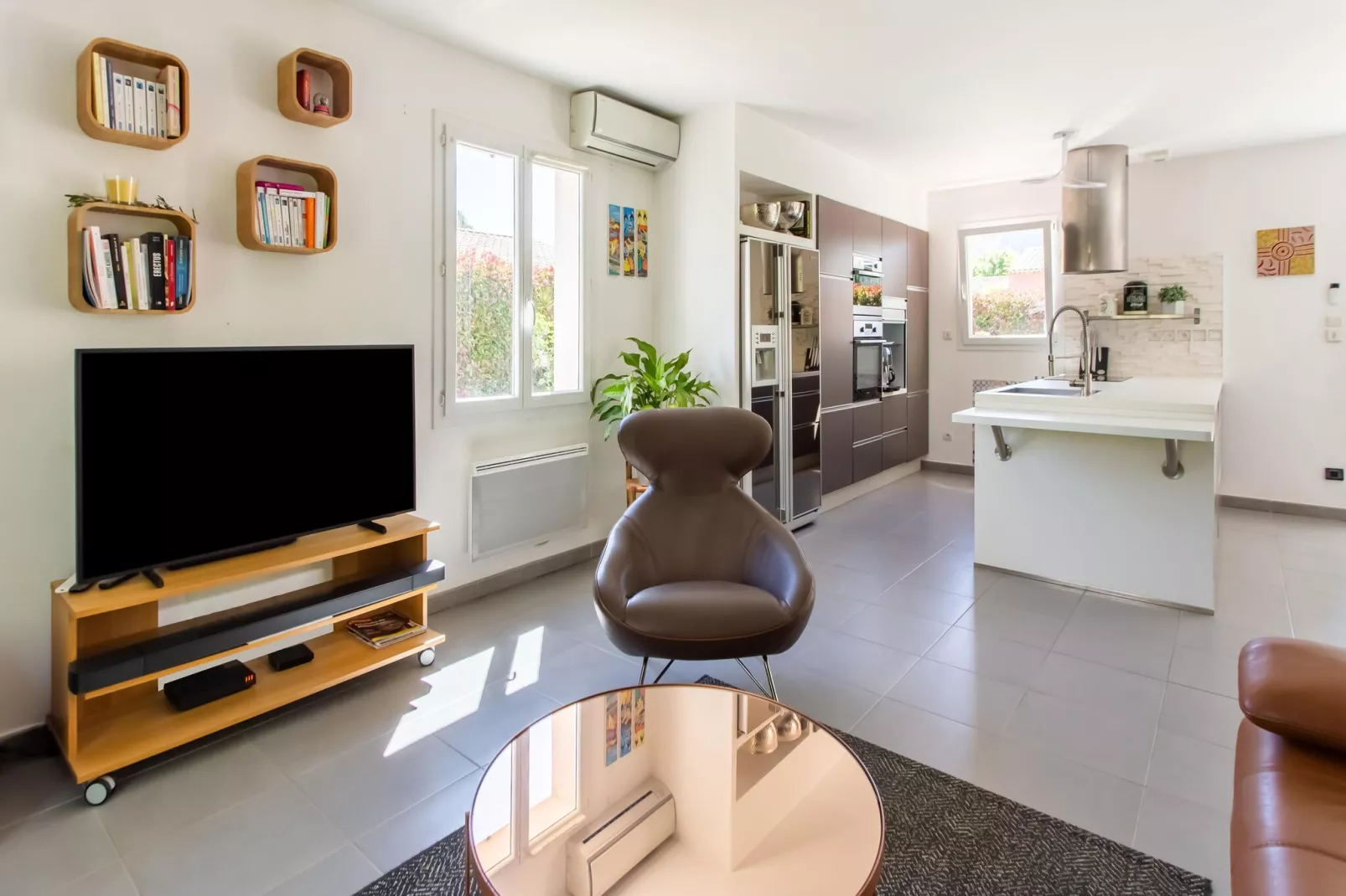 Petit Maure-Living room