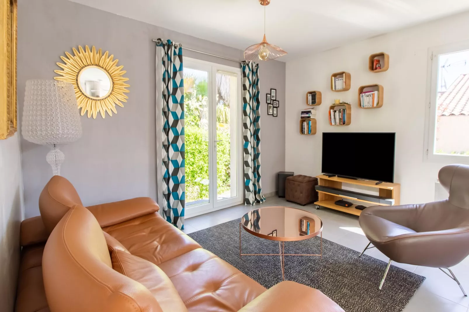 Petit Maure-Living room