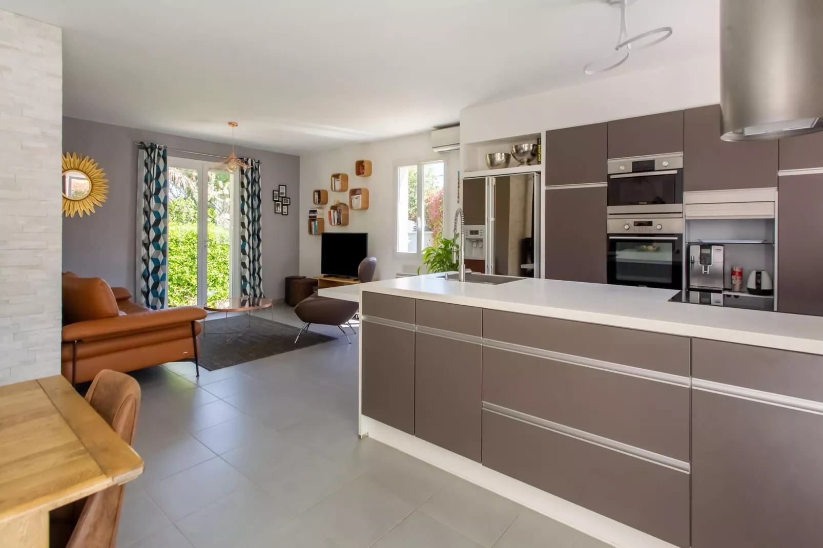Petit Maure-Kitchen
