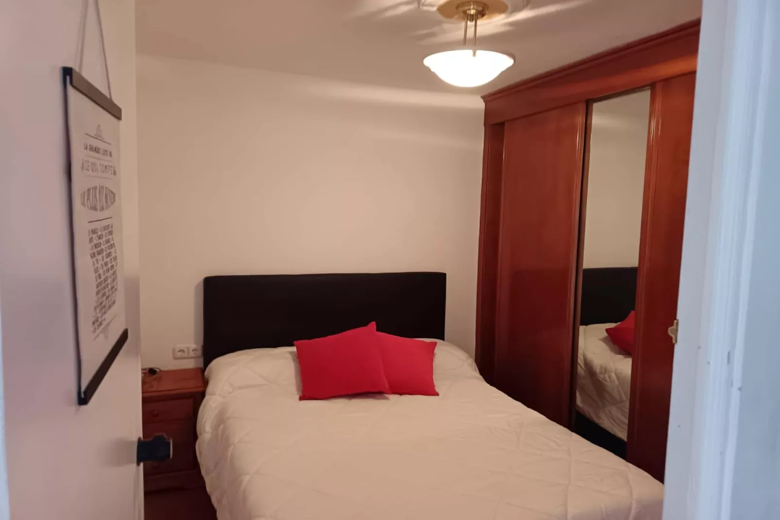 1467-Andres-305-Bedroom