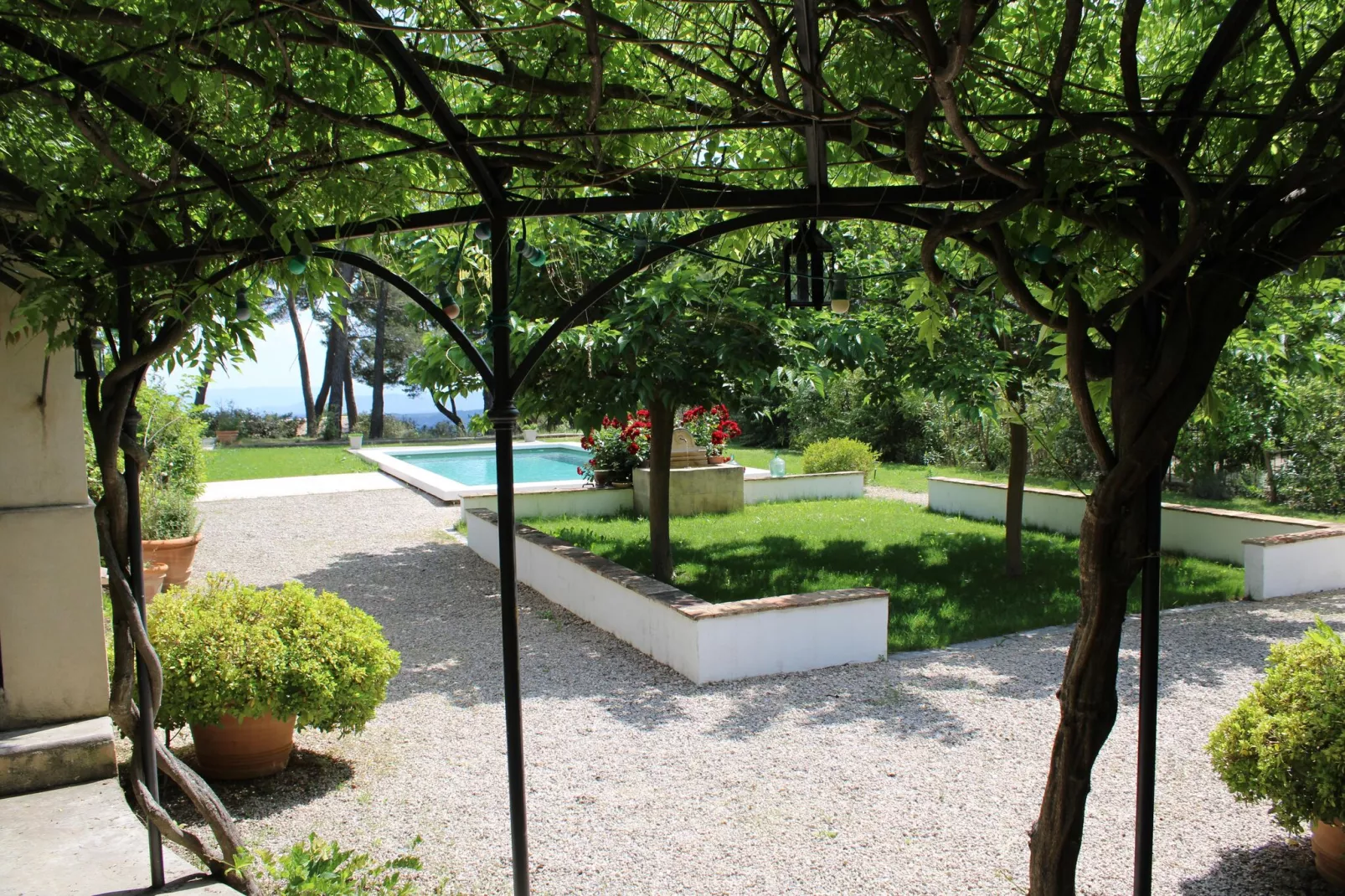 Clos de la colle-Gardens summer