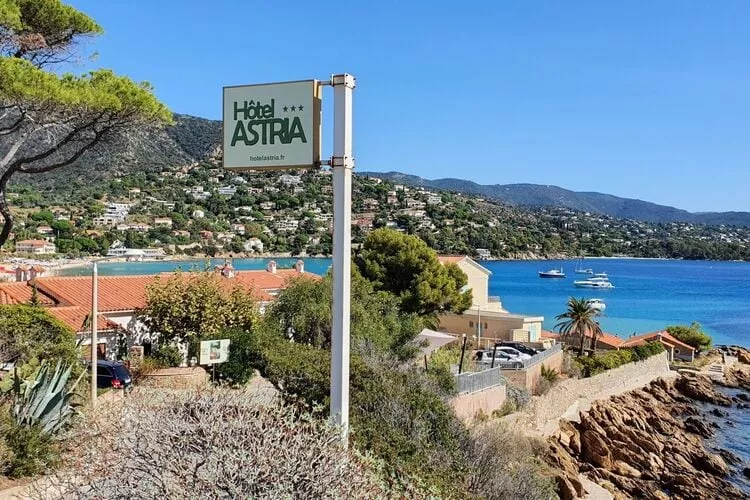 Domaine Anoutous Perry-Areas summer 1km