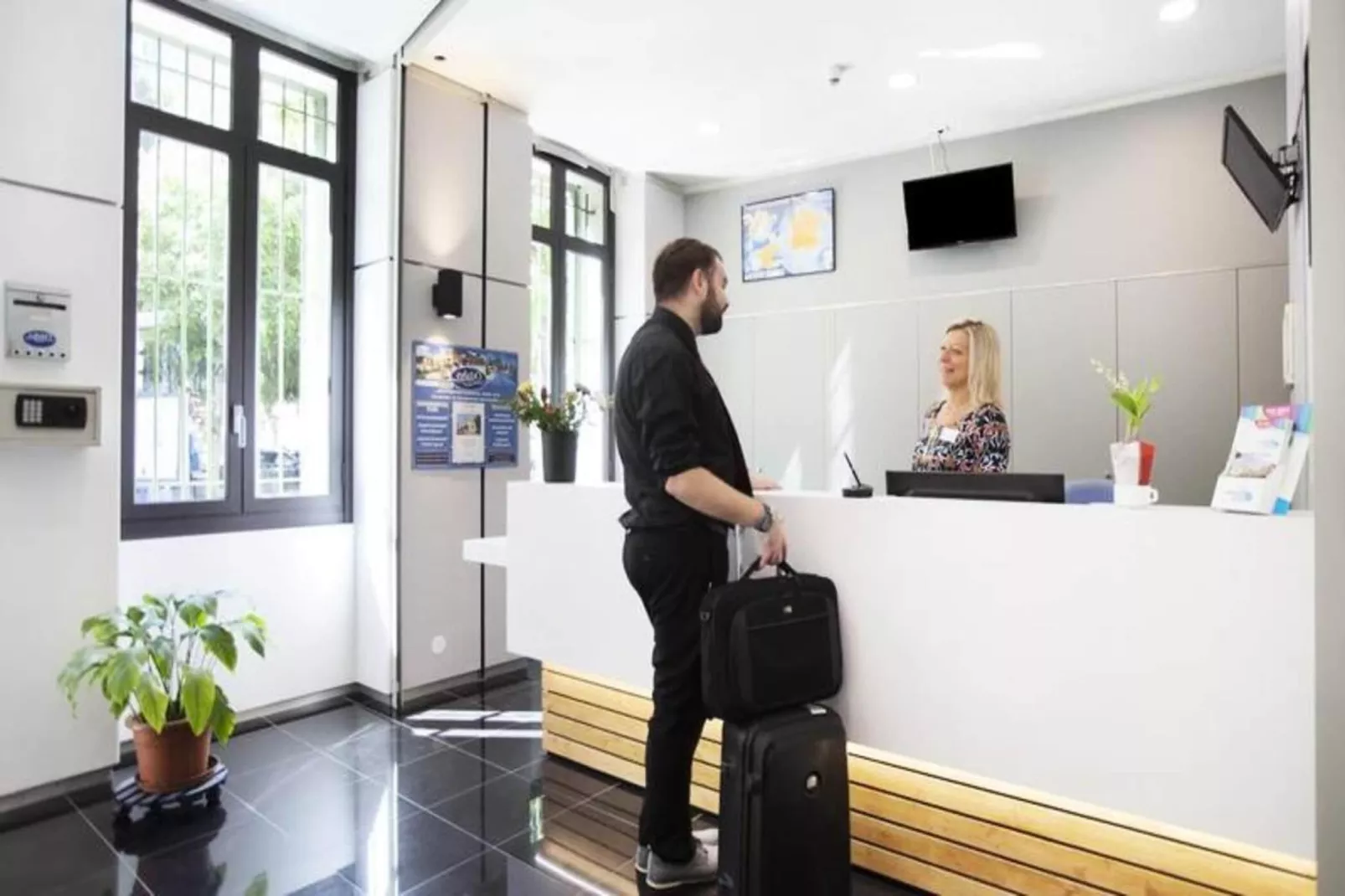 Appart'hôtel Odalys Palais Rossini-Empfangshalle