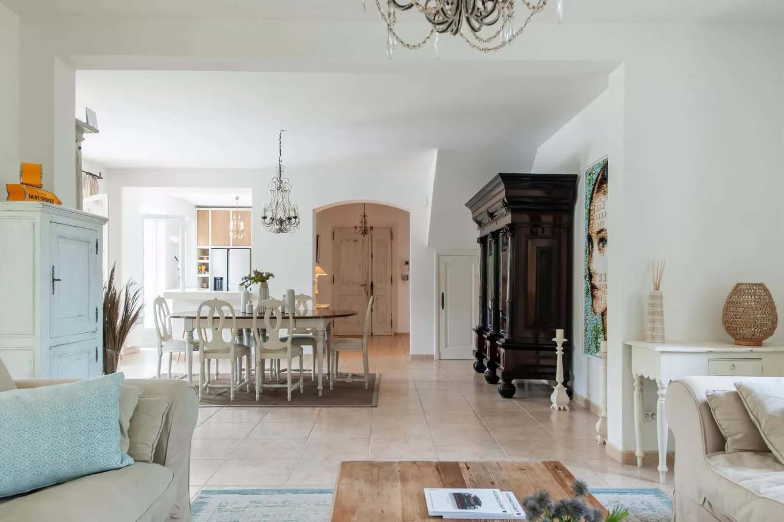 Villa petit Castellane  version 6 pers-Dining room